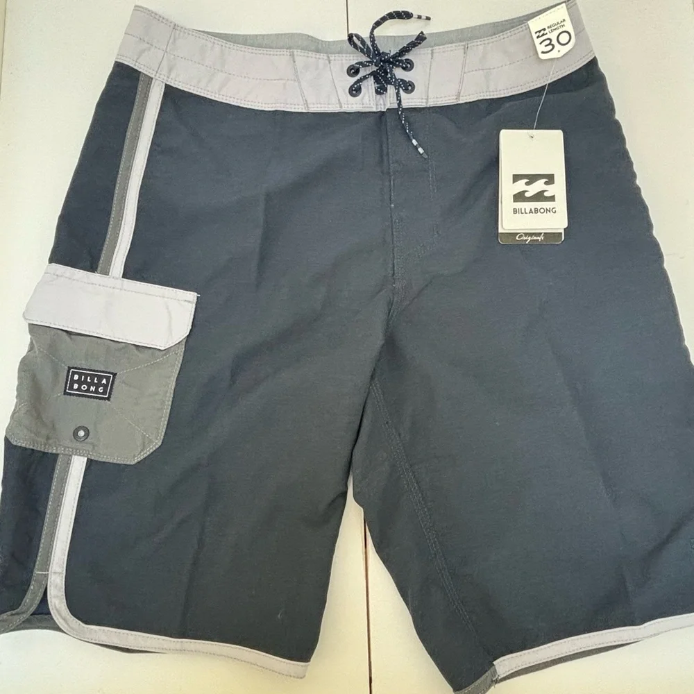 Billabong Men's Navy and Gray Board Shorts Size 30 NWT Outdoor Beach Surf